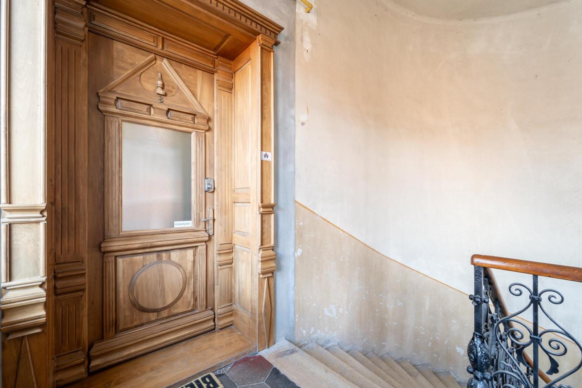 Cozy Spacious 5 Star Accommodation In The Heart Of Historic Center Cluj-Napoca Eksteriør billede